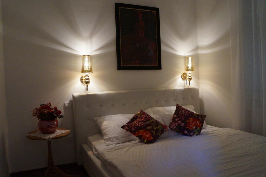 Julia'S Home Βουδαπέστη Εξωτερικό φωτογραφία